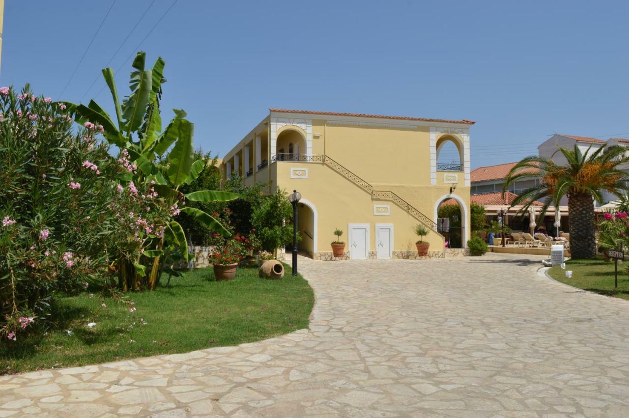 Konstantina Apartments Kávos Exterior foto